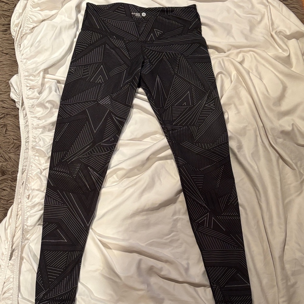 Black Geometric Pattern Leggings
